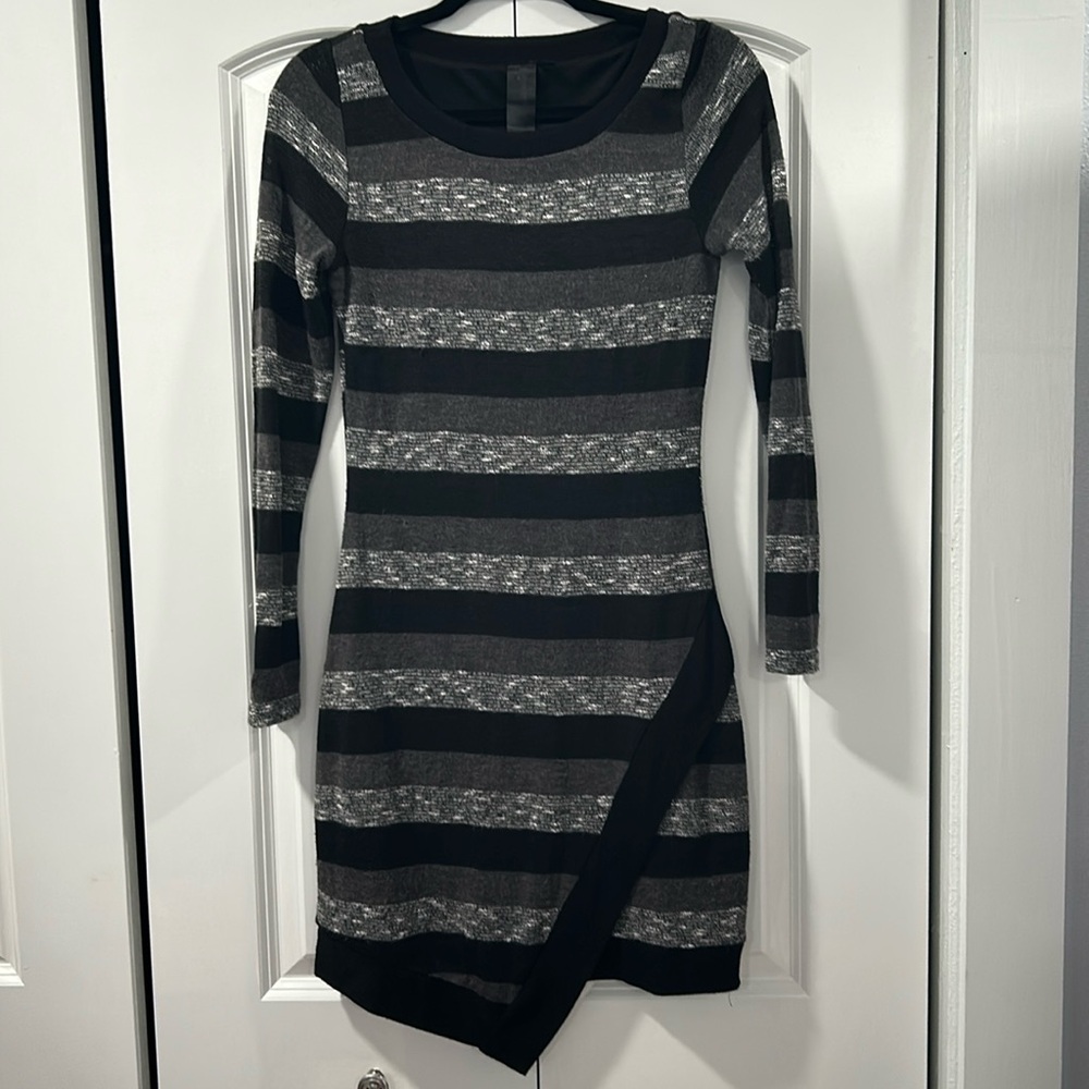 Trixxie Sweater Dress Size Small